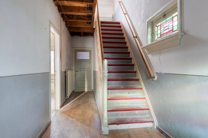 Photo 2 of Julianastraat 35