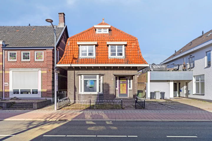 Photo 36 of Julianastraat 35