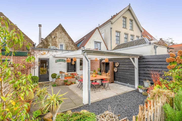 Photo 47 of Voorstraat 13