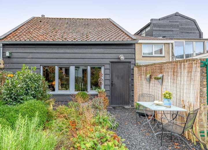 Photo 52 of Voorstraat 13