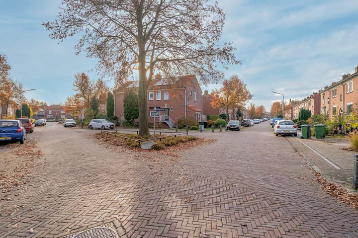 Foto 42 van P C Hooftstraat 2