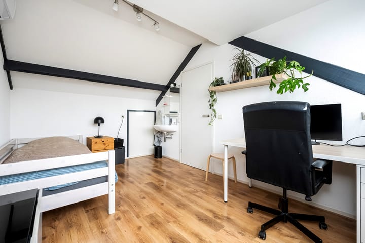 Photo 20 of Calsstraat 38