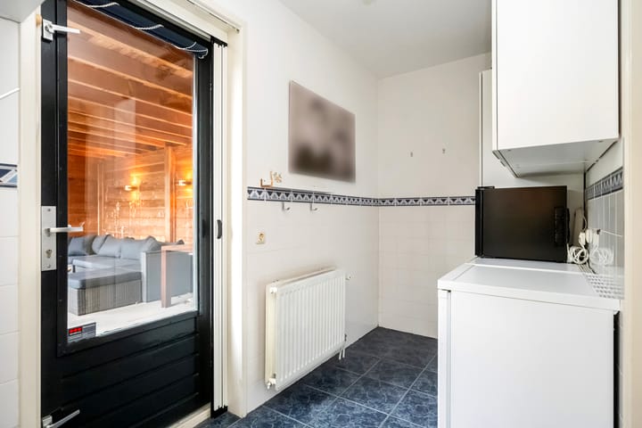 Photo 22 of Calsstraat 38