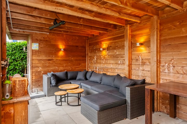 Photo 24 of Calsstraat 38