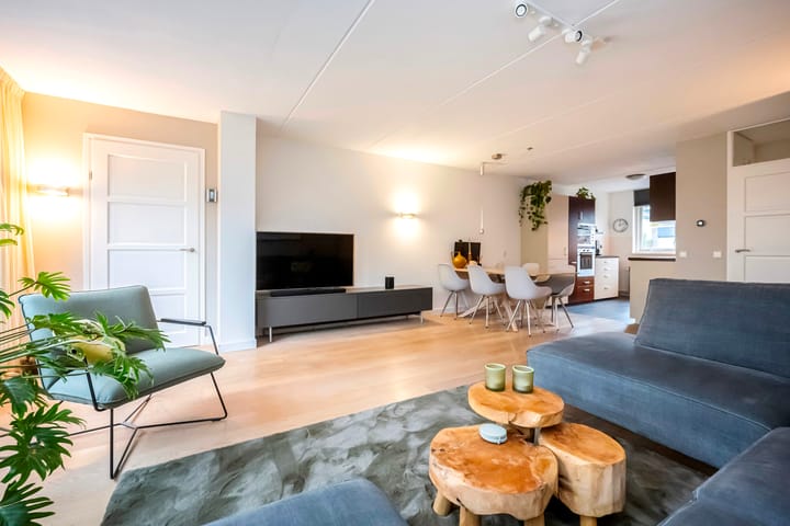 Photo 2 of Calsstraat 38