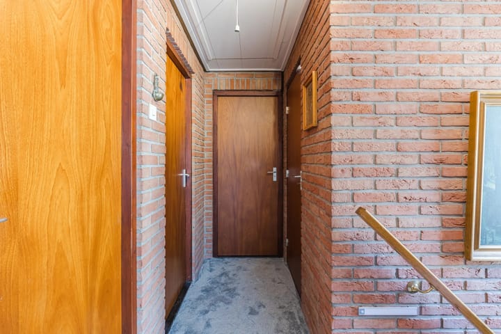 Foto 15 van Rijnaakstraat 10