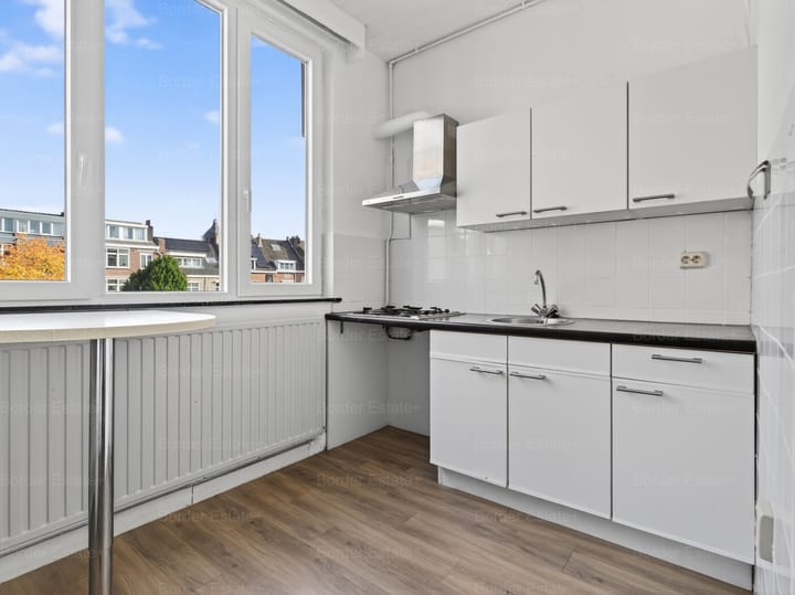 Foto 16 van Joseph Hollmanstraat 3-B