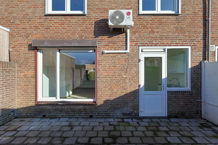 Foto 26 van Komeetstraat 6