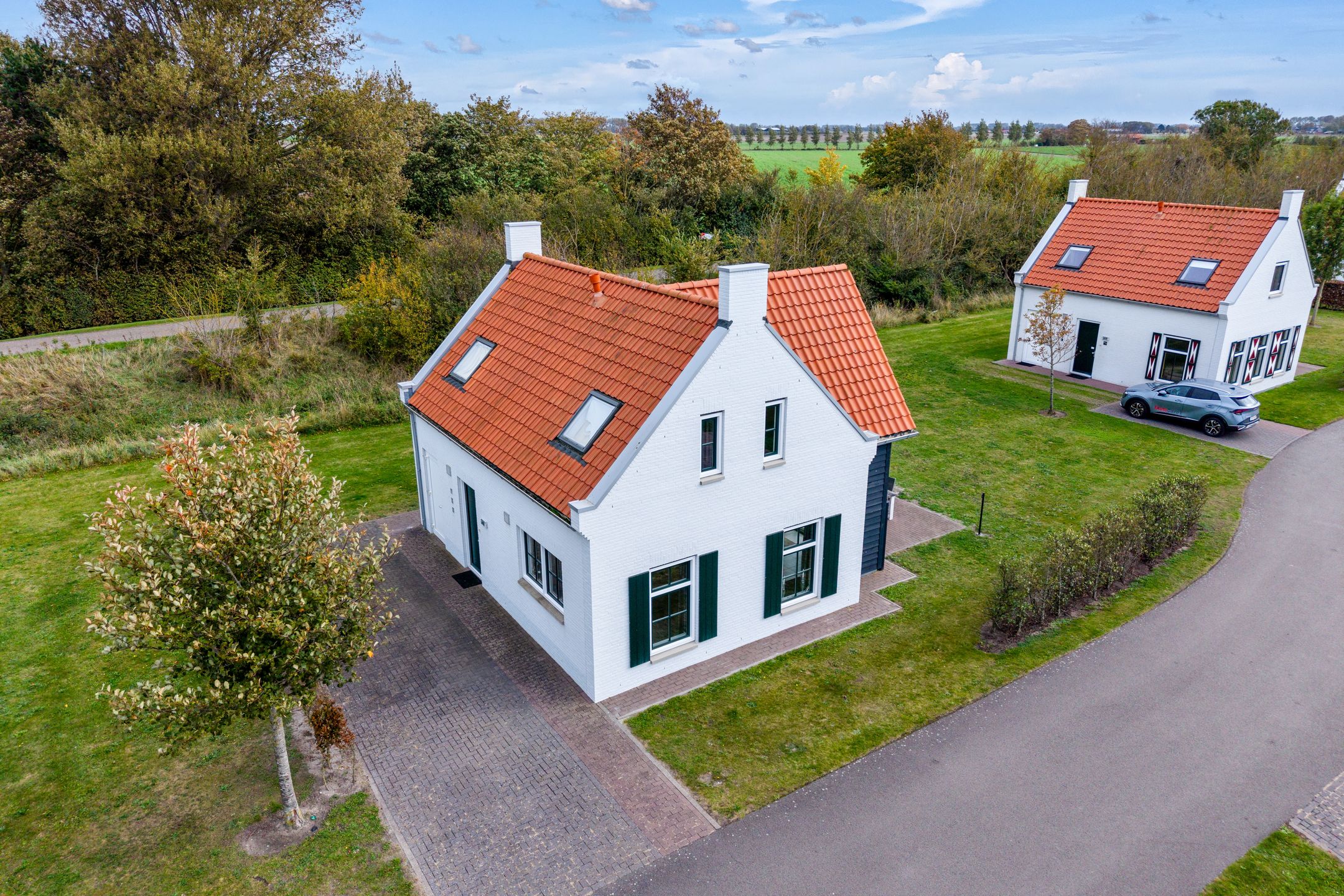 4-bedroom freehold villa in Nieuwvliet — photo 1 of 5