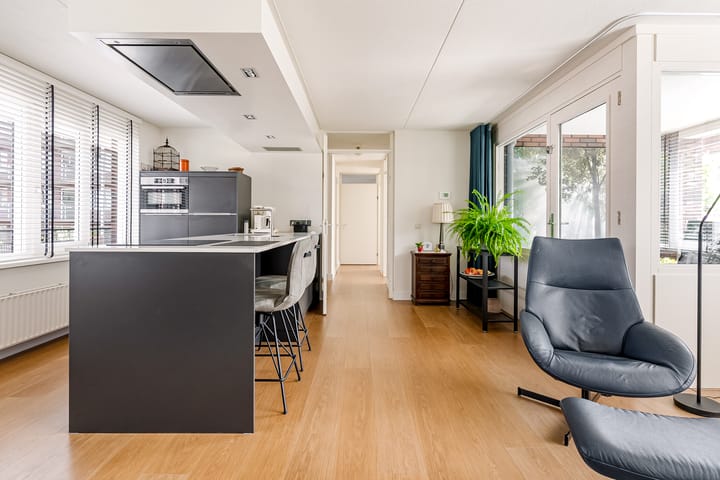 Photo 17 of Molukkenstraat 21