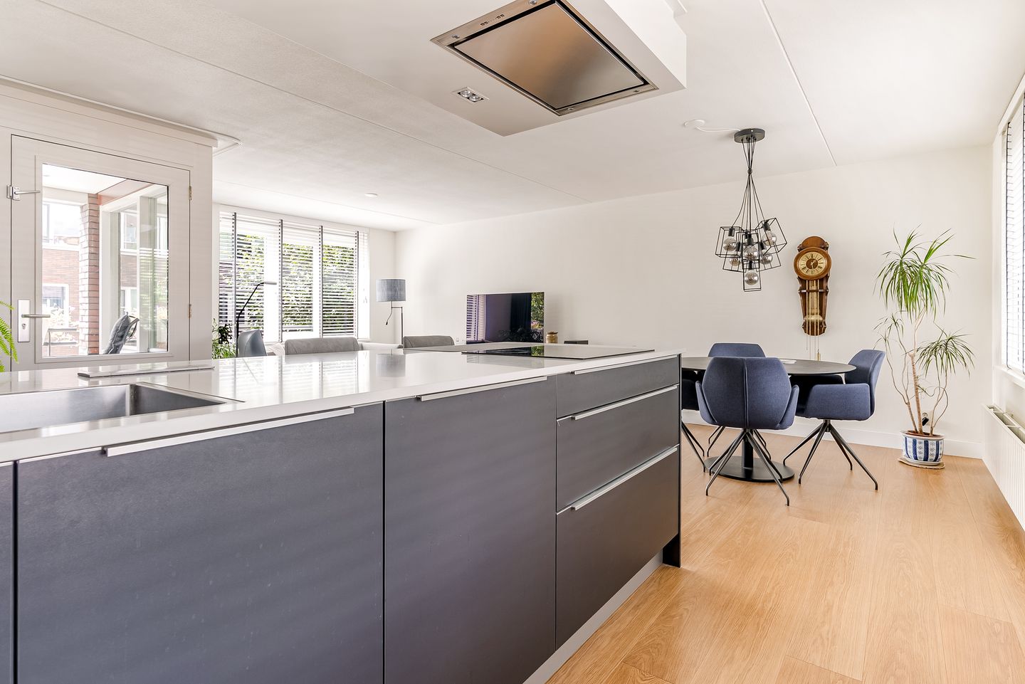 Foto 20 van Molukkenstraat 21