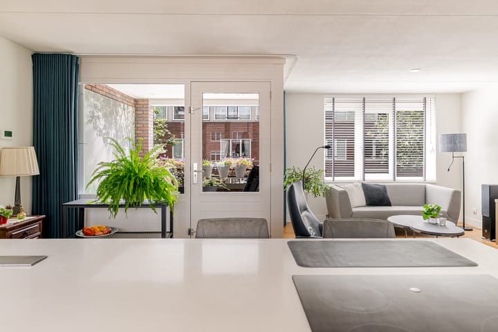 Photo 22 of Molukkenstraat 21