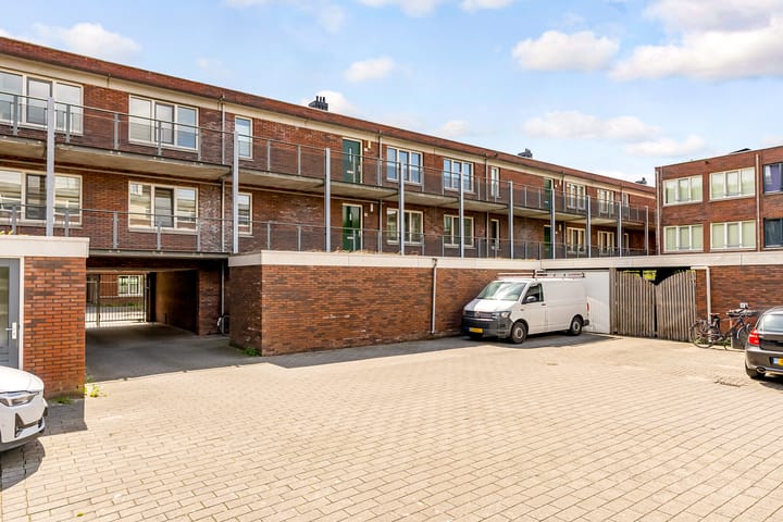 Photo 34 of Molukkenstraat 21