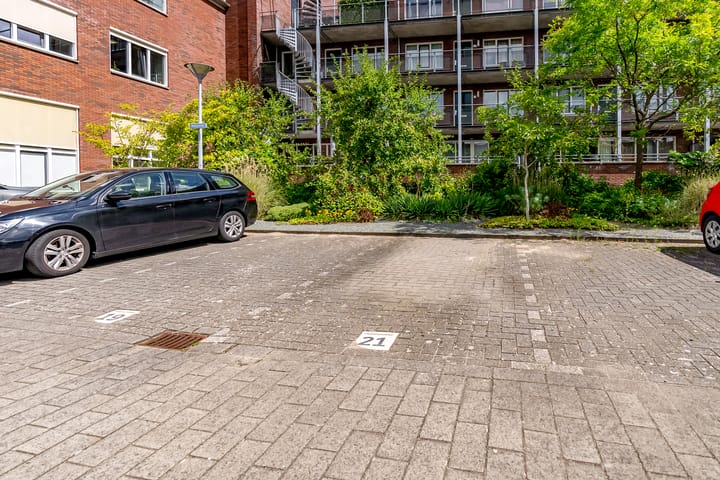 Photo 36 of Molukkenstraat 21