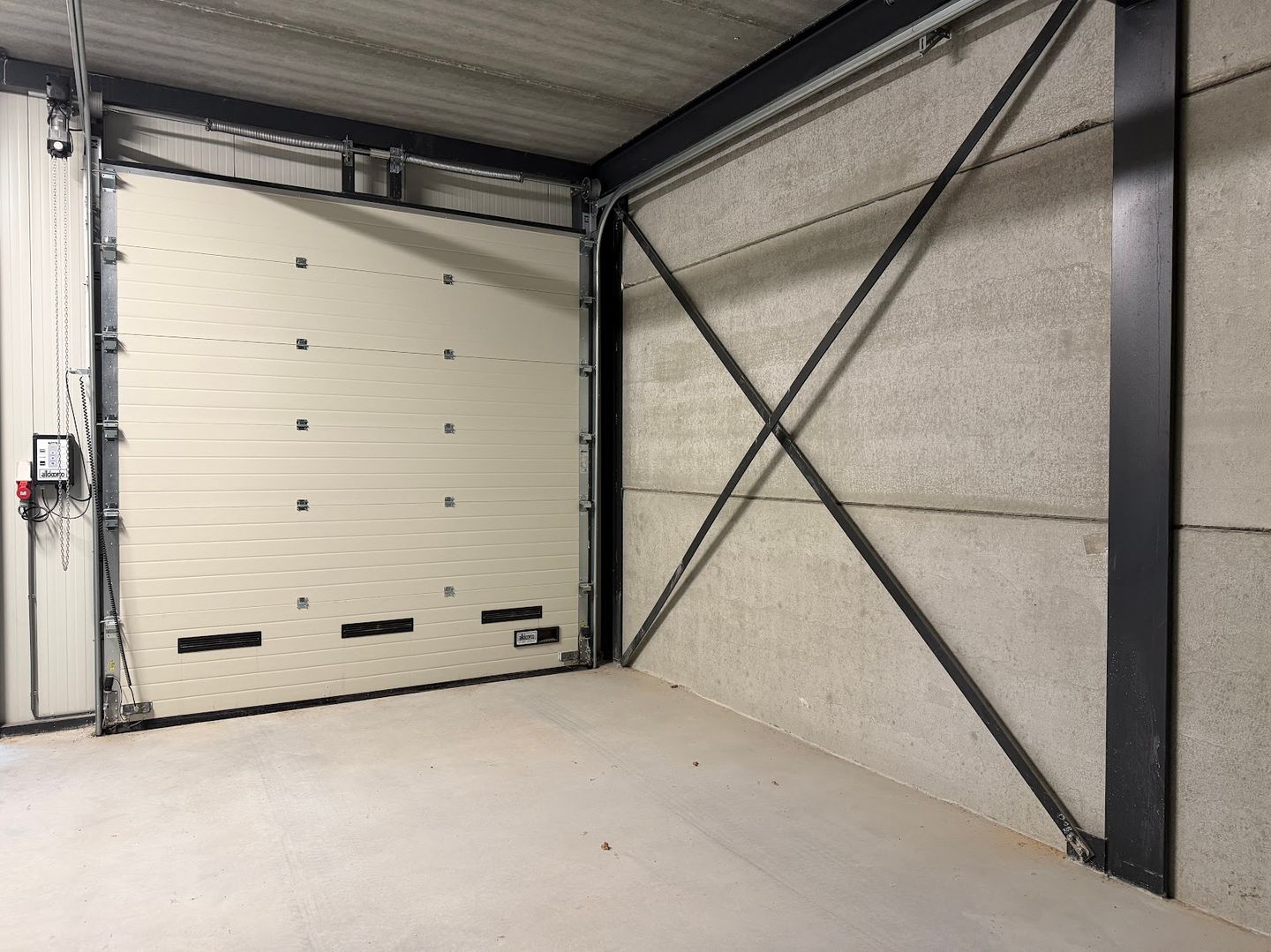 View photo 5 of Titaniumweg 119