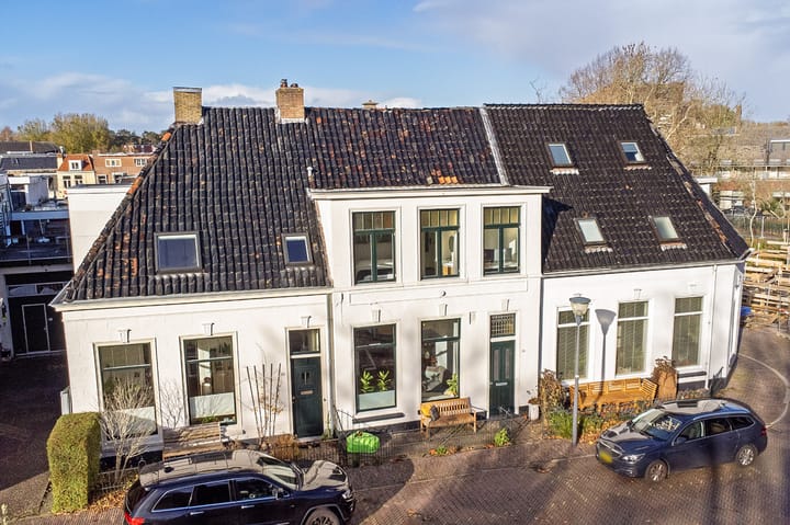 Eebuurt 24 main image