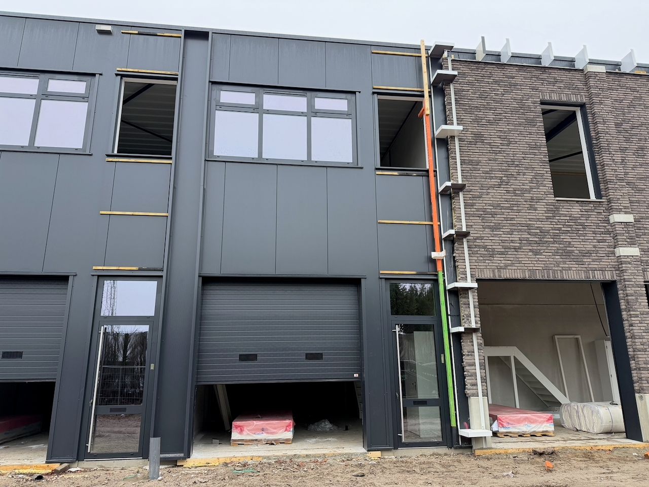 View photo 2 of Rhijnkant 11-18