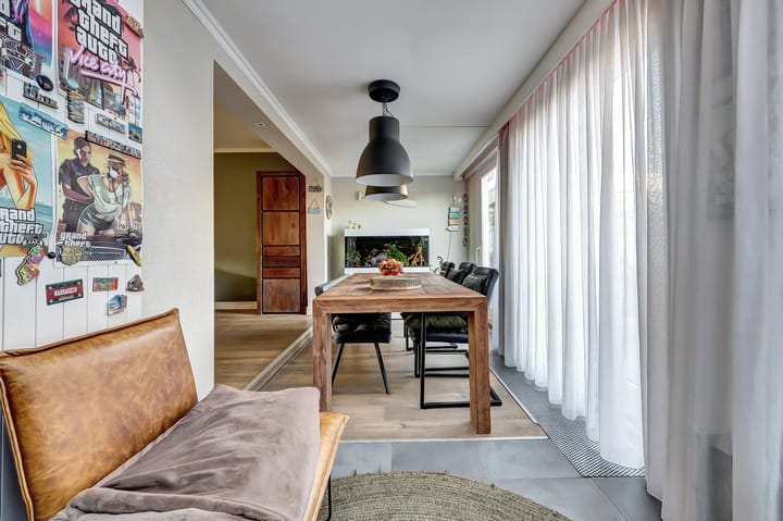 Foto 8 van Burgemeester van Esstraat 144