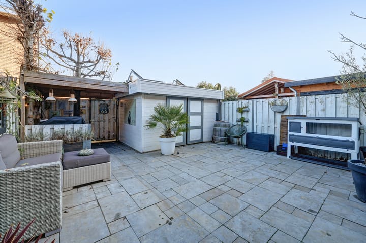 Foto 31 van Burgemeester van Esstraat 144