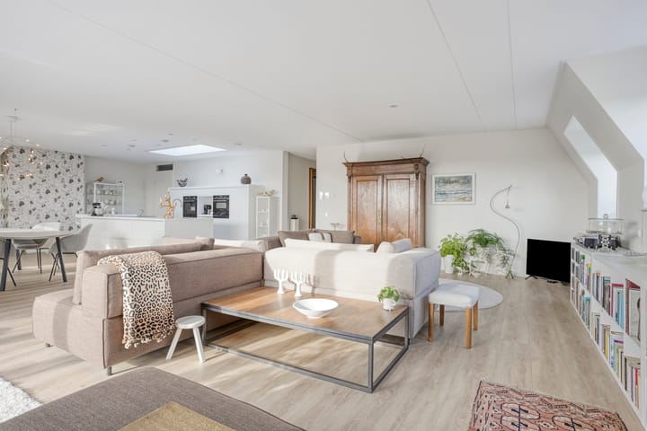 Photo 2 of Schieveen 53