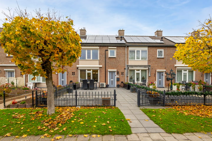 Photo 6 of Warmondstraat 13