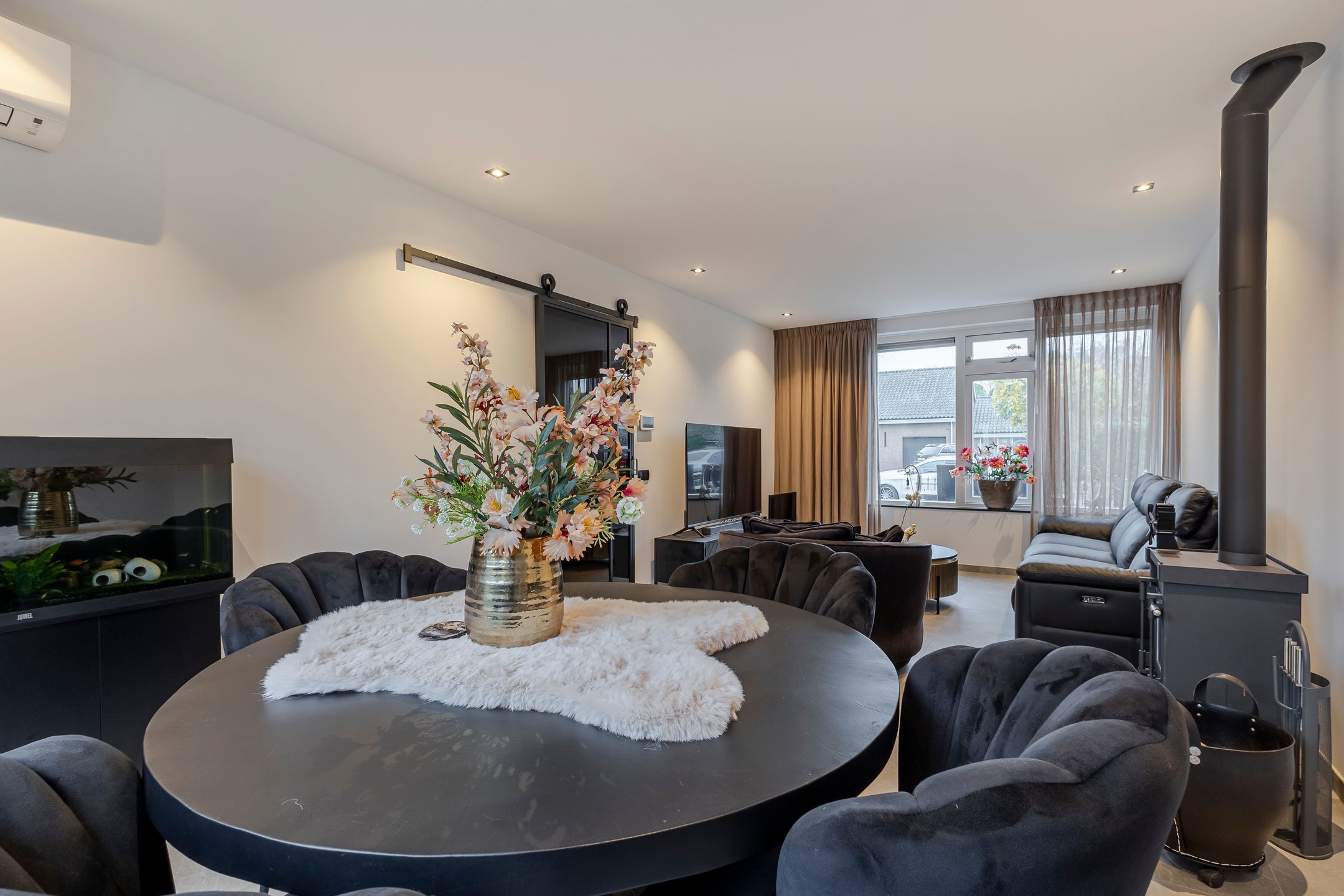 Foto 15 van Warmondstraat 13