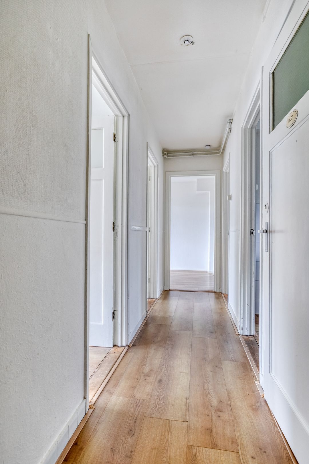 Photo 11 of Huissensestraat 46-2