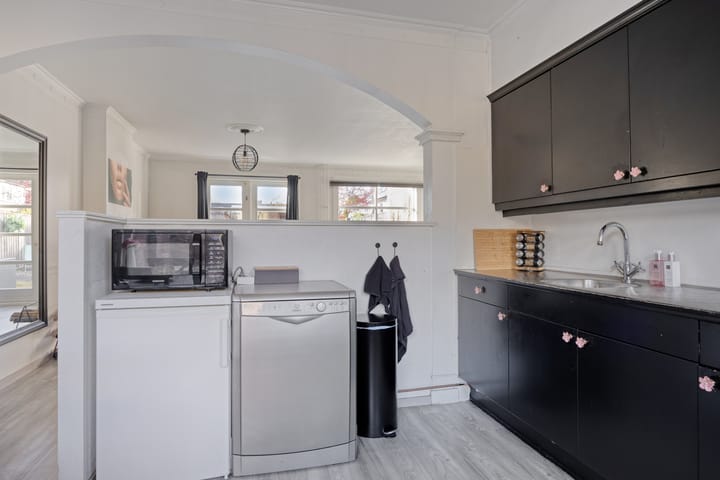 Foto 15 van Besançonlaan 11