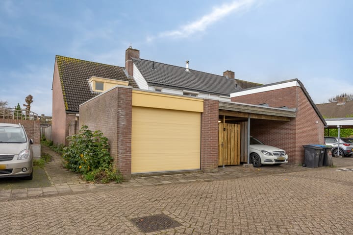 Foto 32 van Besançonlaan 11