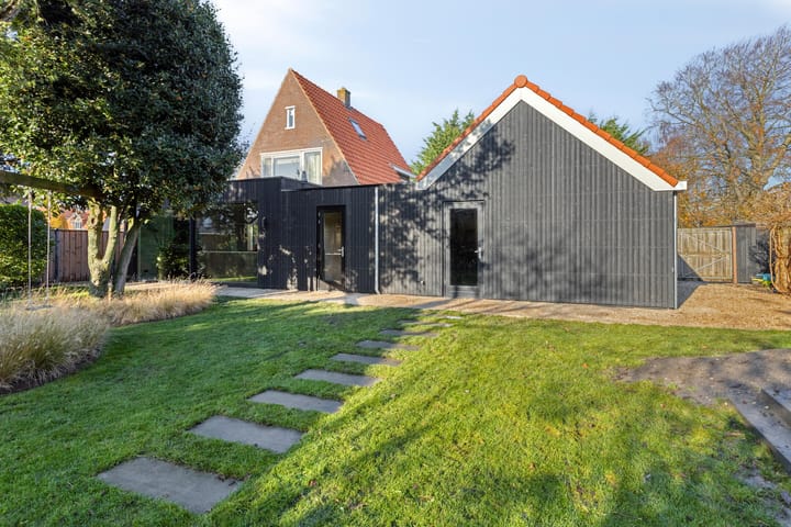 Photo 6 of Paulina van Weellaan 1