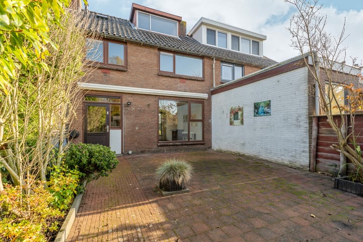 Photo 4 of Meerzicht 9