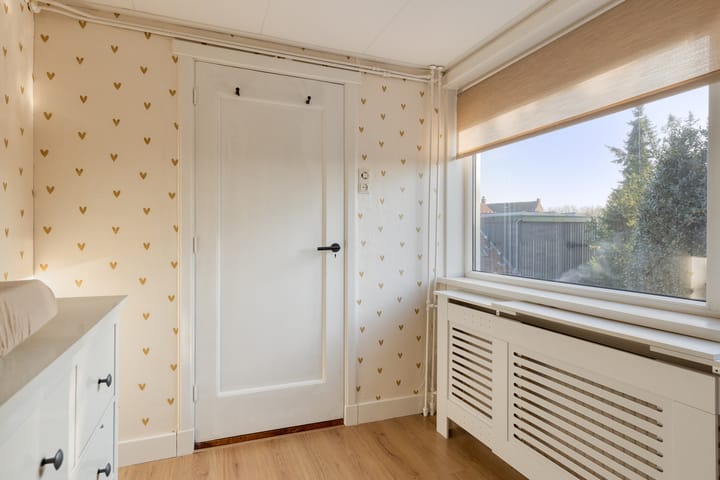 Photo 32 of Paulina van Weellaan 1