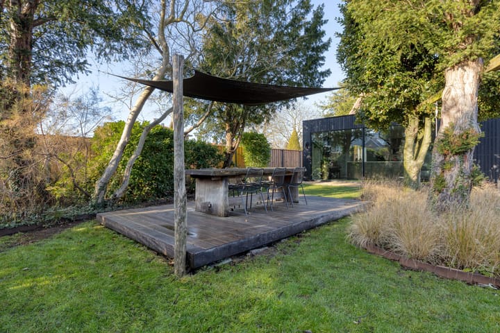 Photo 41 of Paulina van Weellaan 1