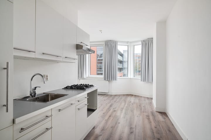 Photo 3 of Baroniestraat 34-B