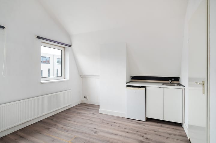 Photo 18 of Baroniestraat 34-B