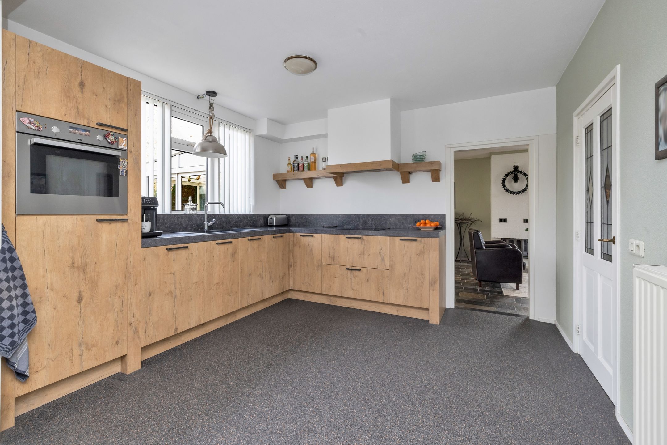 Foto 24 van Velgert 1