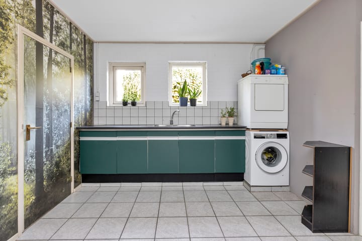 Photo 28 of Velgert 1