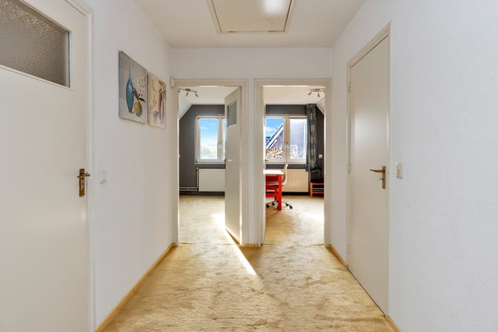 Photo 34 of Velgert 1