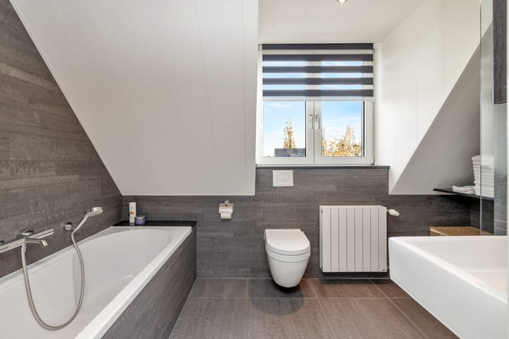 Photo 4 of Velgert 1