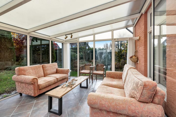 Photo 43 of Velgert 1