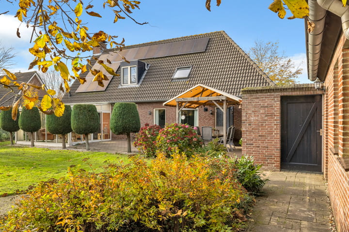 Photo 53 of Velgert 1