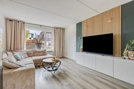 Onstein 44 secondary image