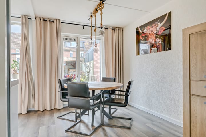 Foto 18 van Onstein 44