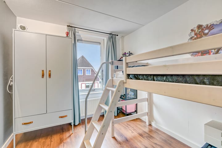 Foto 33 van Onstein 44