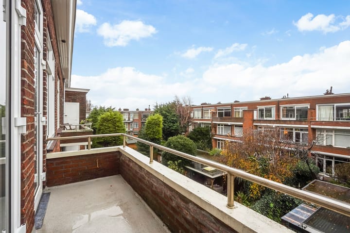 Photo 4 of Resedastraat 38