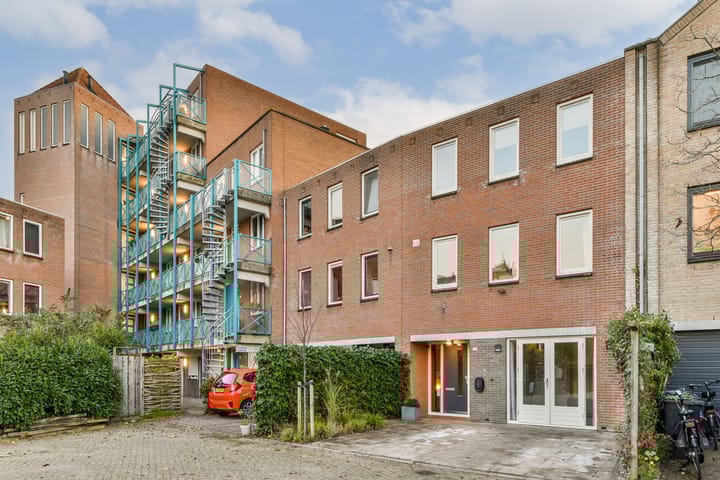 Photo 32 of Dirk Gerhardtstraat 47