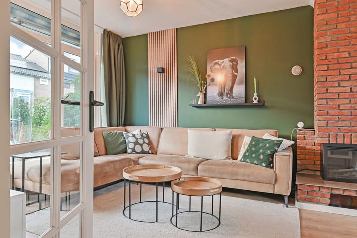 Photo 2 of Trompstraat 31