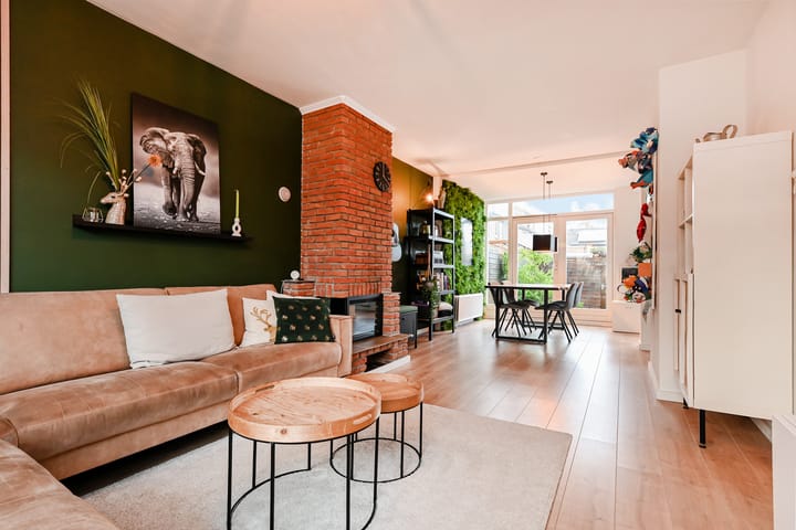 Photo 6 of Trompstraat 31