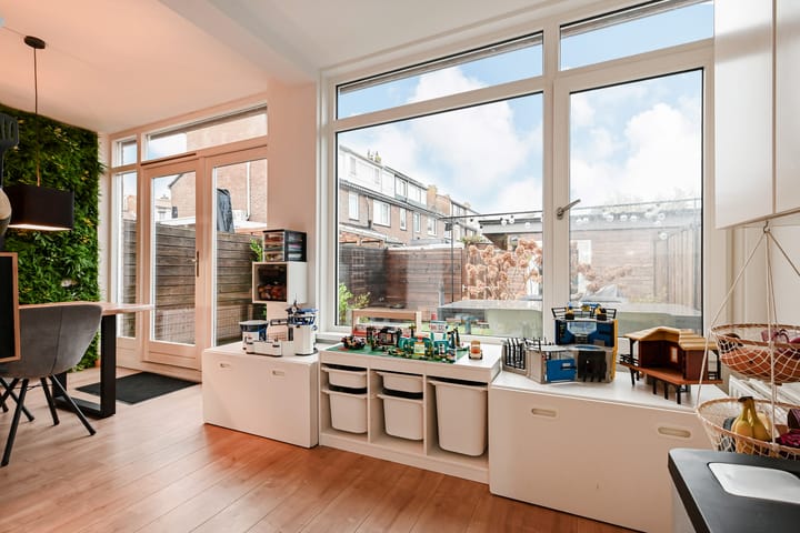 Photo 12 of Trompstraat 31