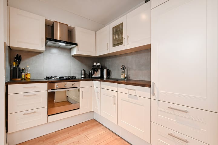 Photo 14 of Trompstraat 31